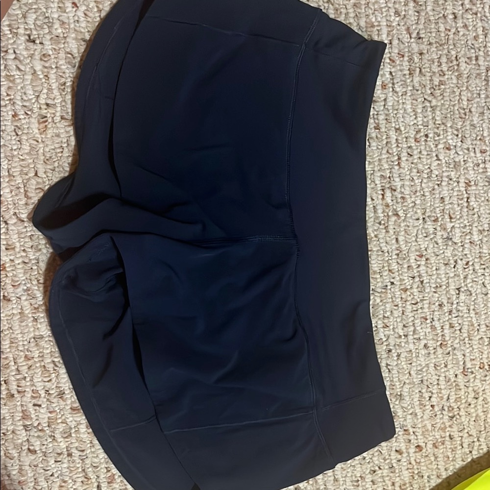 Lululemon speed up 2.5 inch Women's Navy Shorts